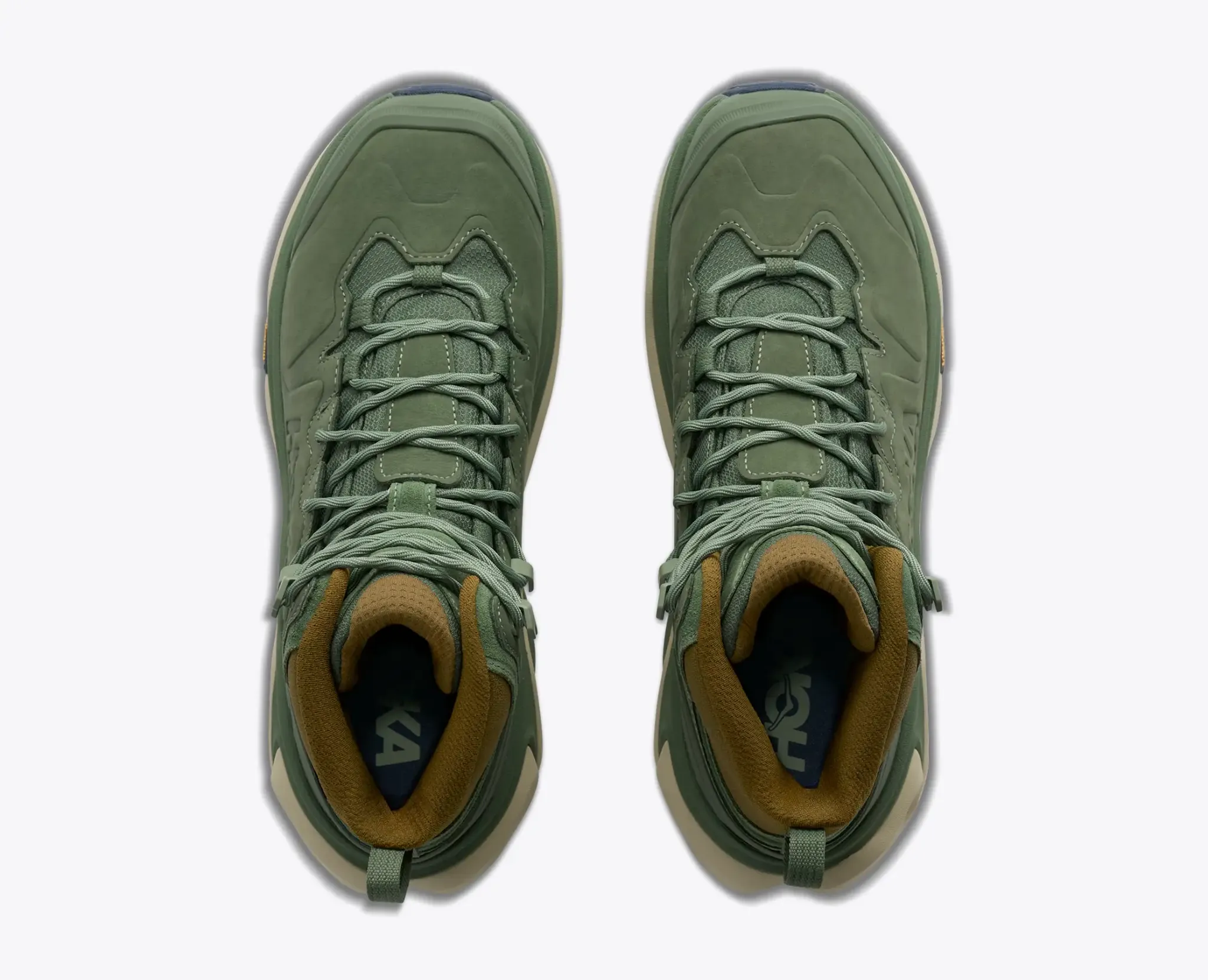 Top view of the wide Hoka Kaha 3 GTX toe box and lacing