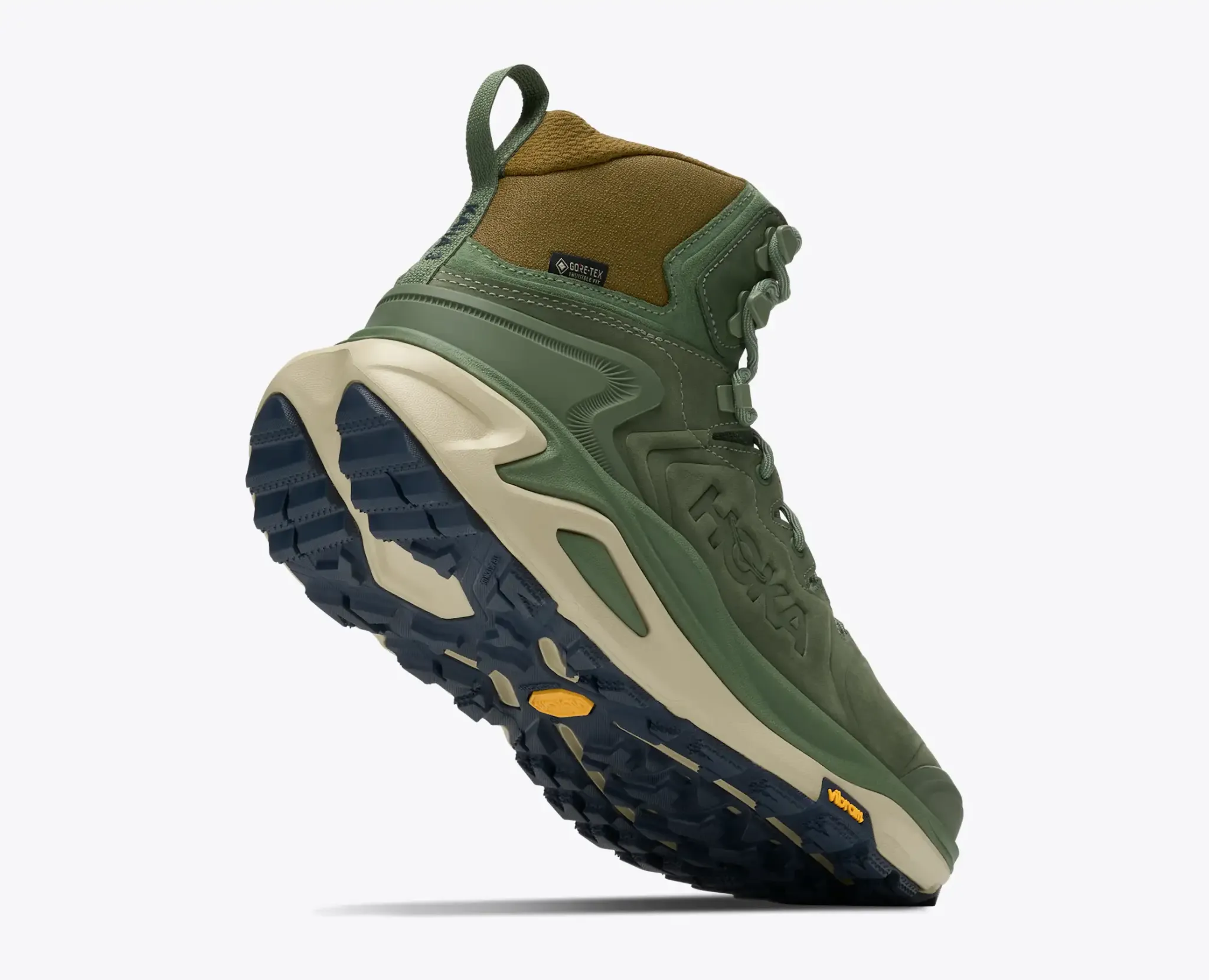 Heel structure and protective overlays of the Hoka Kaha 3 GTX
