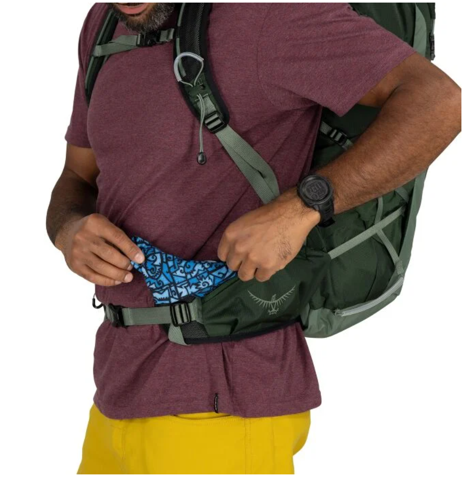 Close view of a Talon 33 hipbelt pocket in use